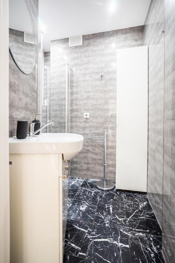 Oomph Warsaw Big Apartment With Balcony Near Old Town Luaran gambar